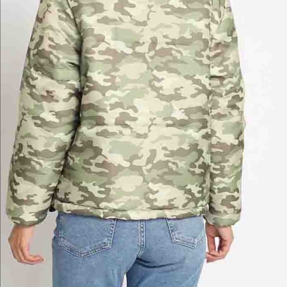 Camouflage Print Zipper Front Padded Jacket NWT - Picture 8 of 8